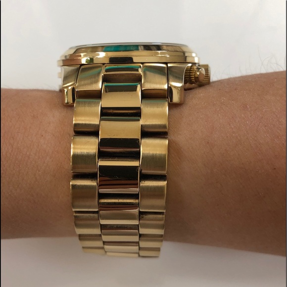 Michael Kors MK-5683B Special Edition Gold Watch - Picture 2 of 7